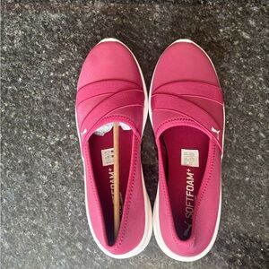Puma Women's Fuchsia Slip-On Sneakers